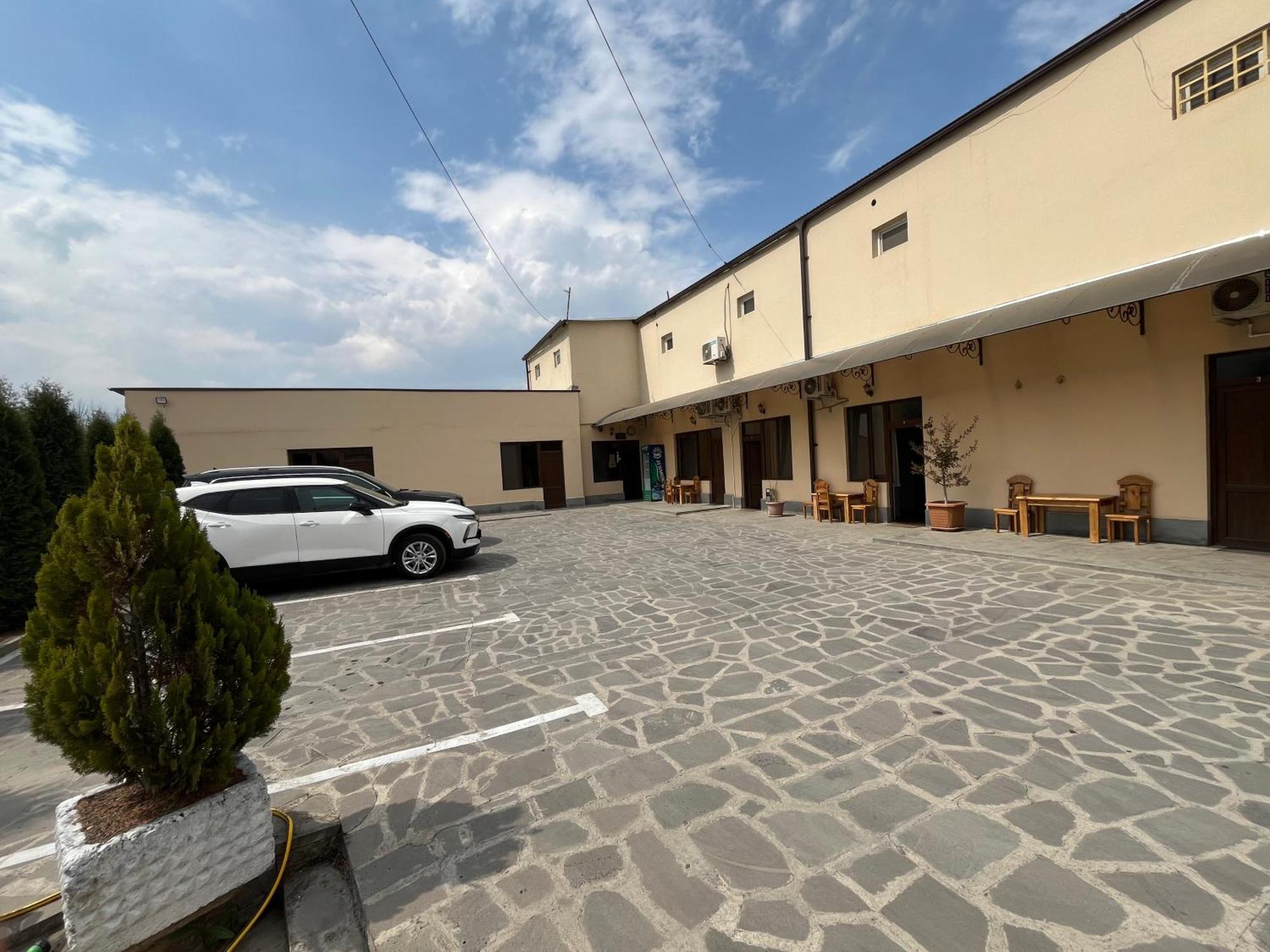 Hotel Hovit Bagratashen 外观 照片